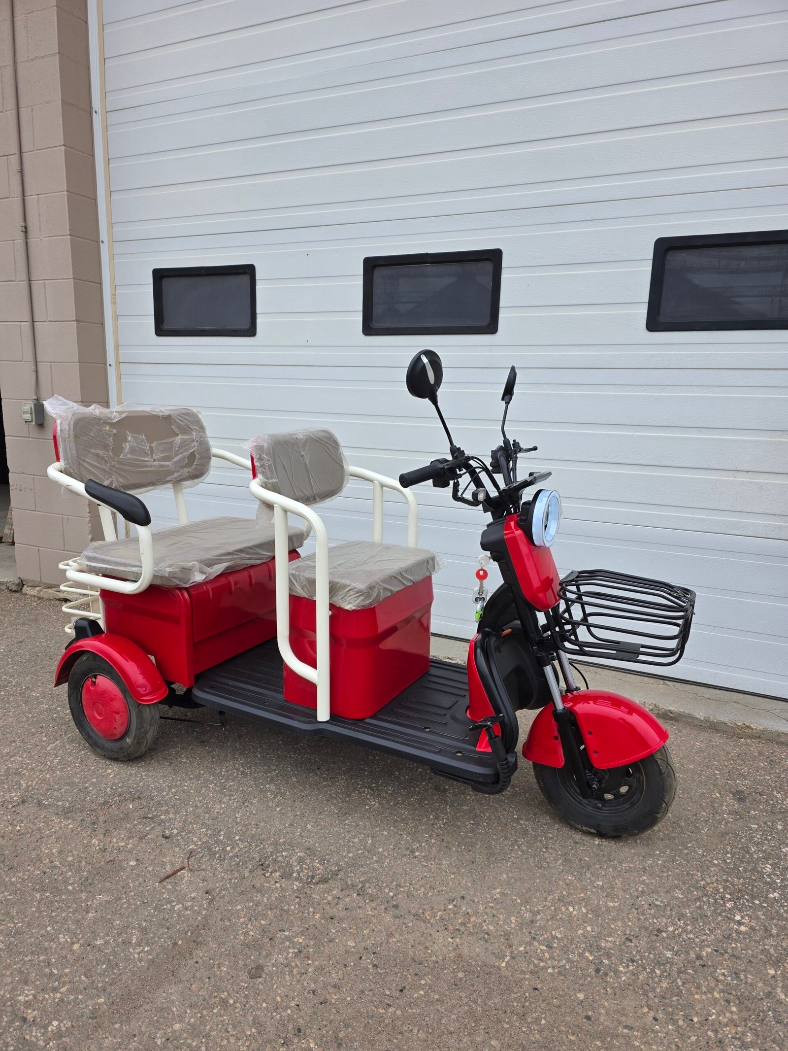 2026 I-LANCH Tuk Tuk