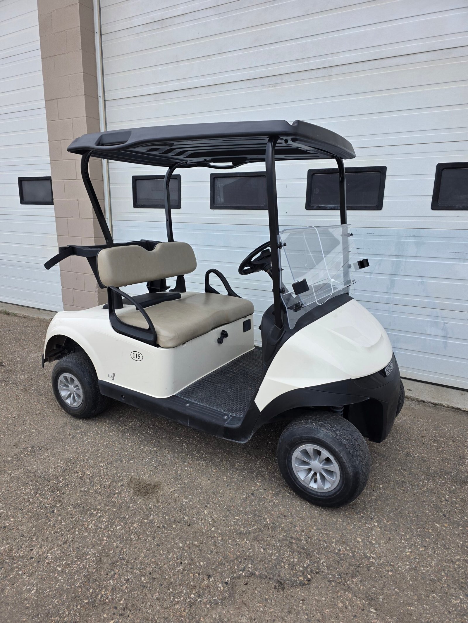 2024 EZGO RXV - Image 2