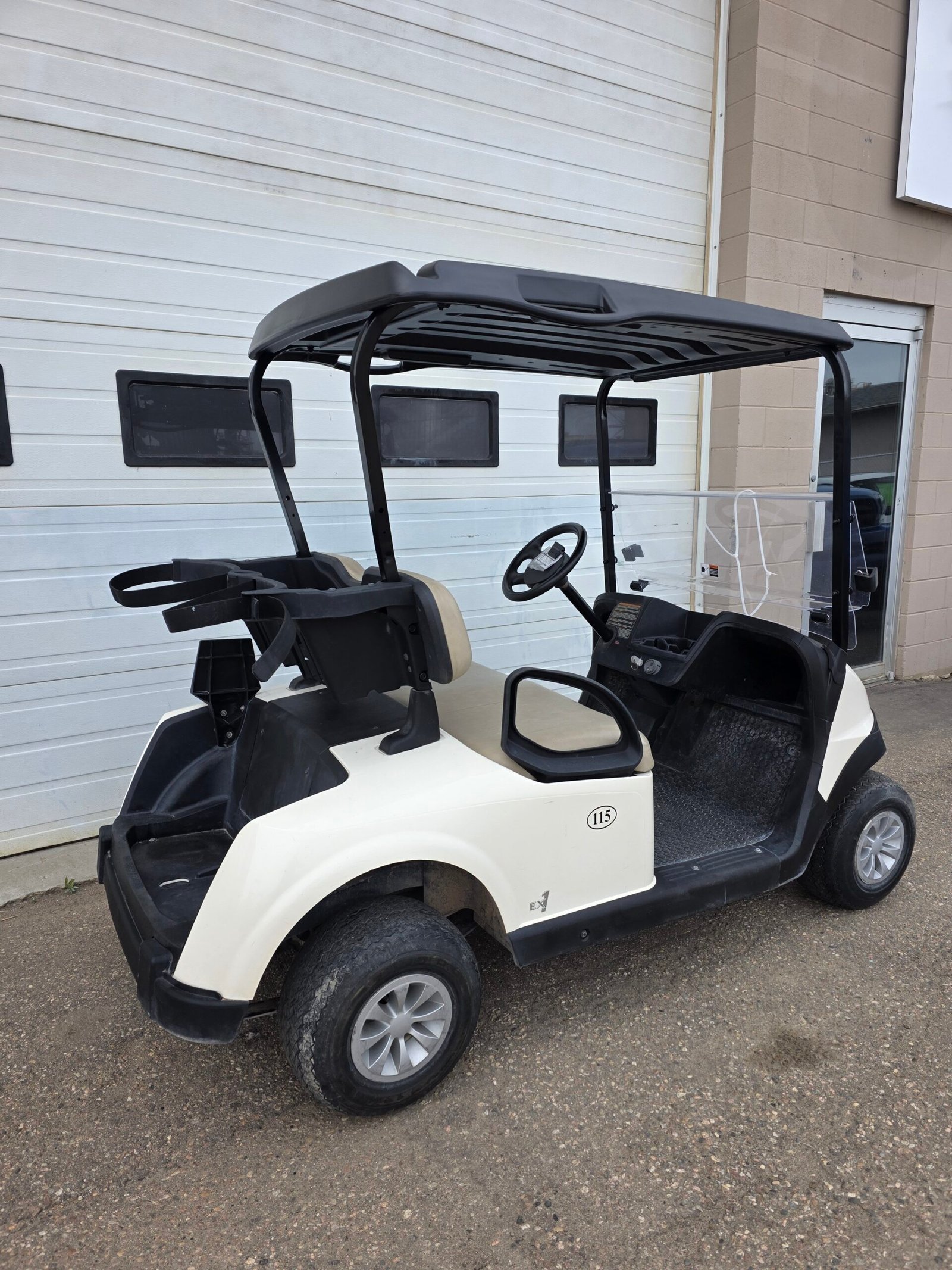 2024 EZGO RXV - Image 3