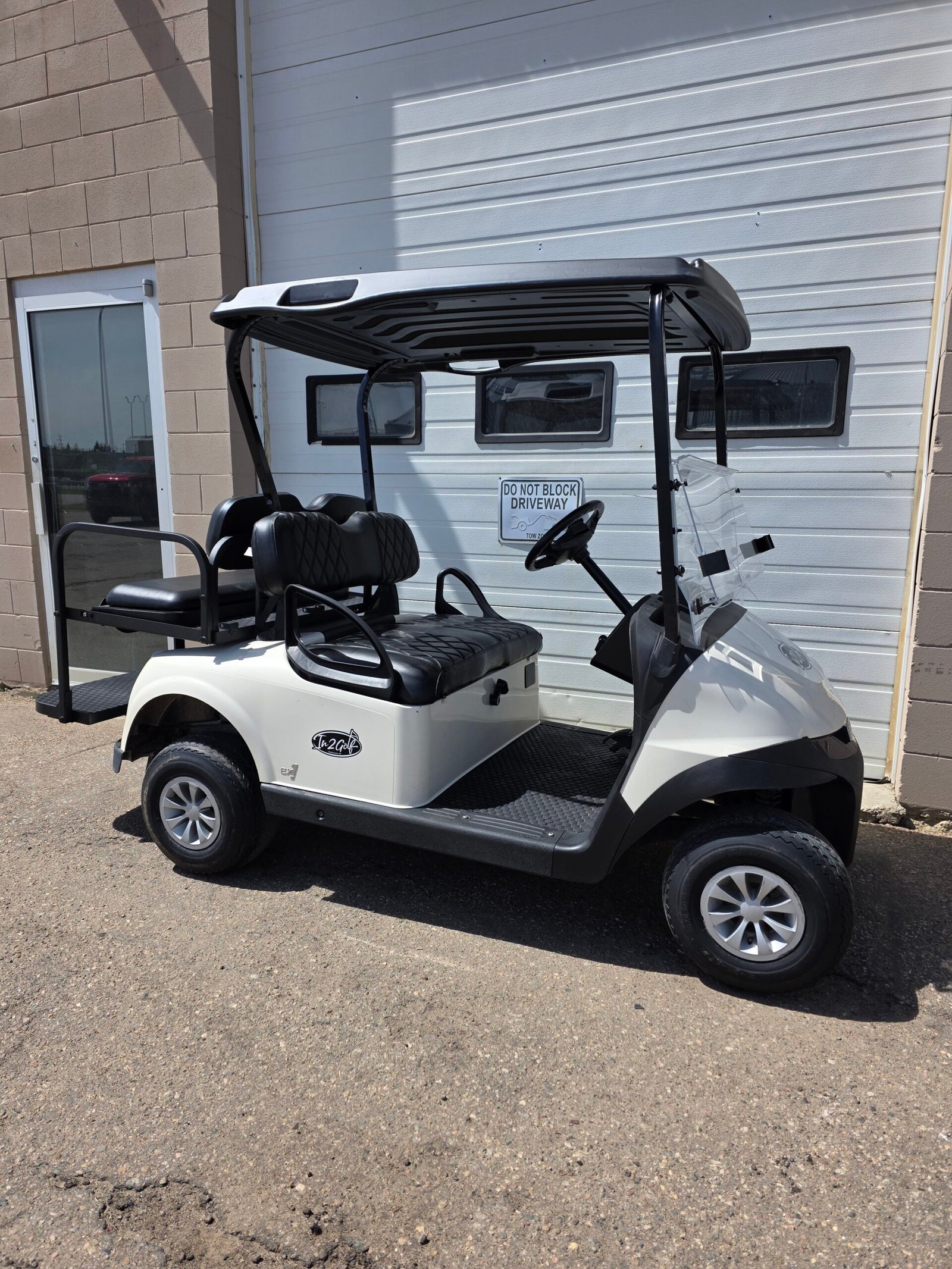 2024 EZGO RXV